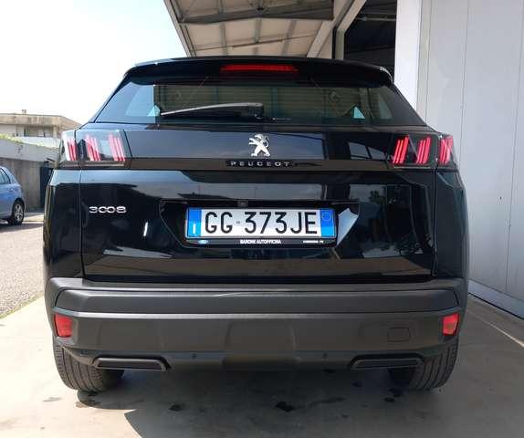 Peugeot 3008 3008 1.5 bluehdi Active s&s 130cv eat8