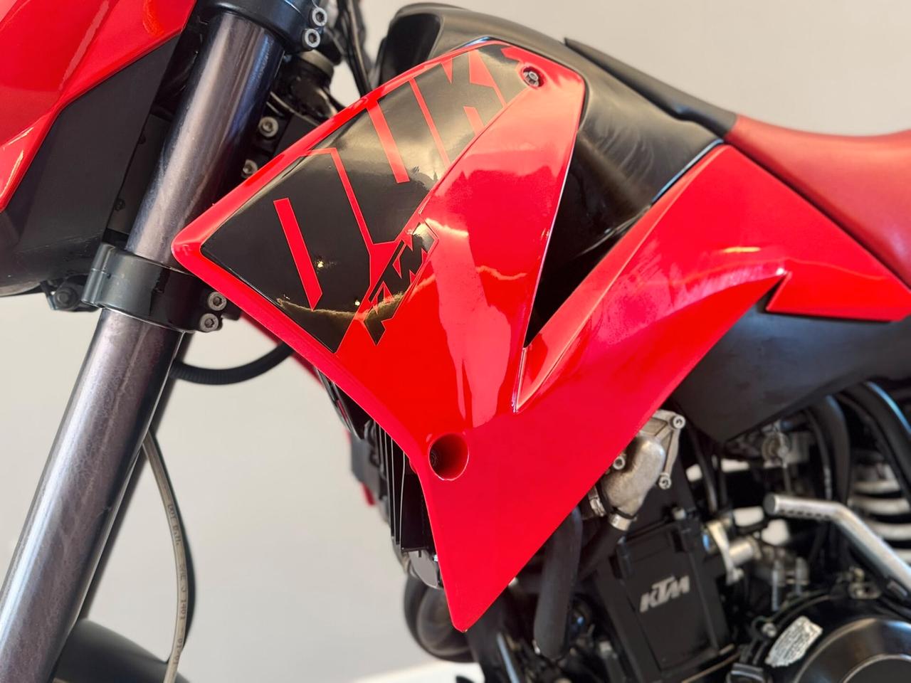 KTM DUKE 620 MOTARD PARI AL NUOVO ISCRITTA ASI UNICO PROPRIETARIO