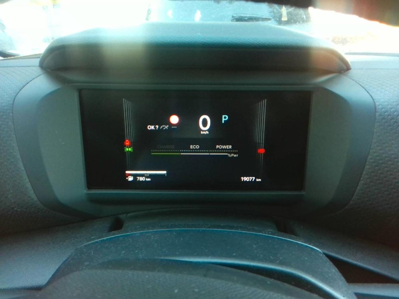 Citroen C4 Hybrid 145 e-DCS6 Plus CATENA