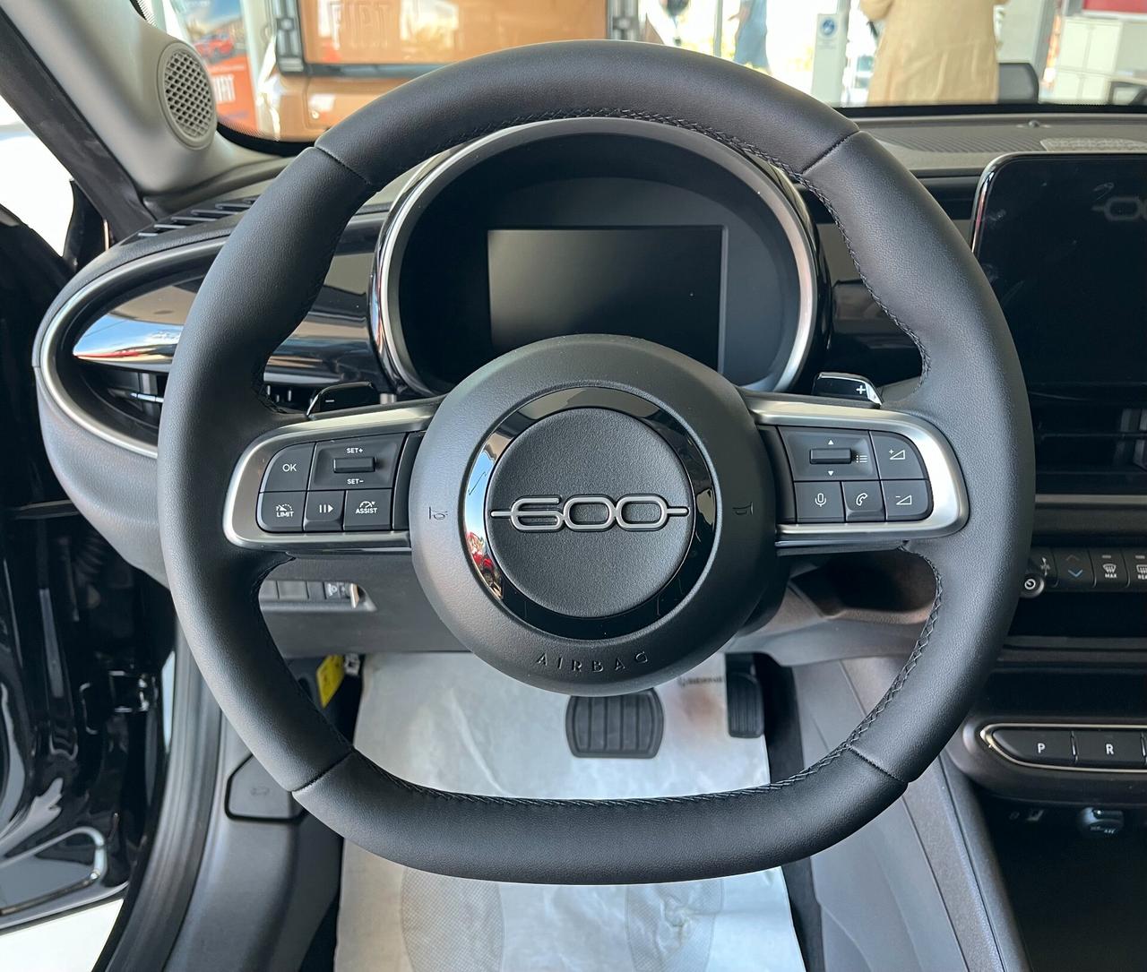 Fiat 600 Hybrid 110 CV DCT MHEV KM0