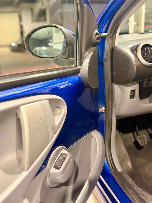 CITROEN C1 1.0 BENZINA 68CV 5 porte CLIMA *NEOPATENTATI*