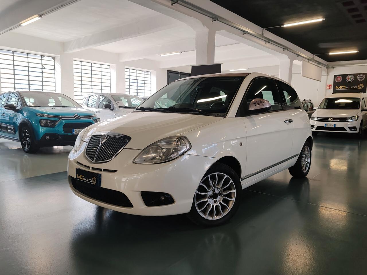 Lancia Ypsilon 1.2 69 CV Gpl