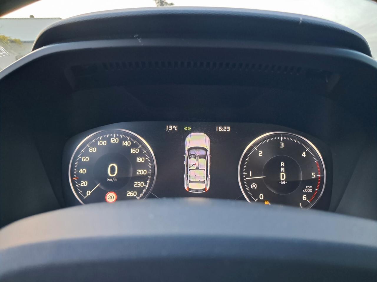 Volvo XC40-2.0-150CV*CAM*LED*NAVI