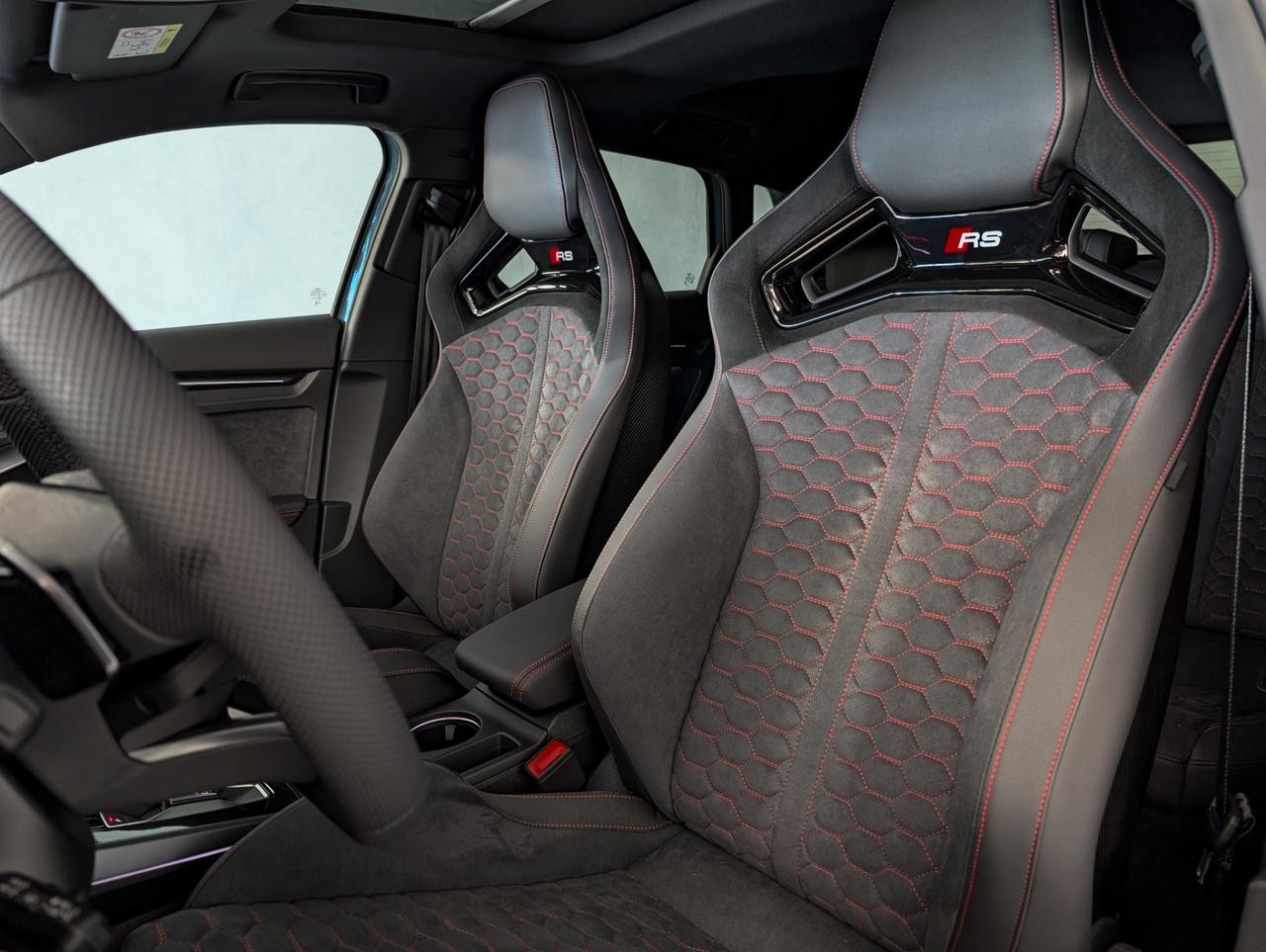Audi 2.5 TFSI quattro S-tronic
