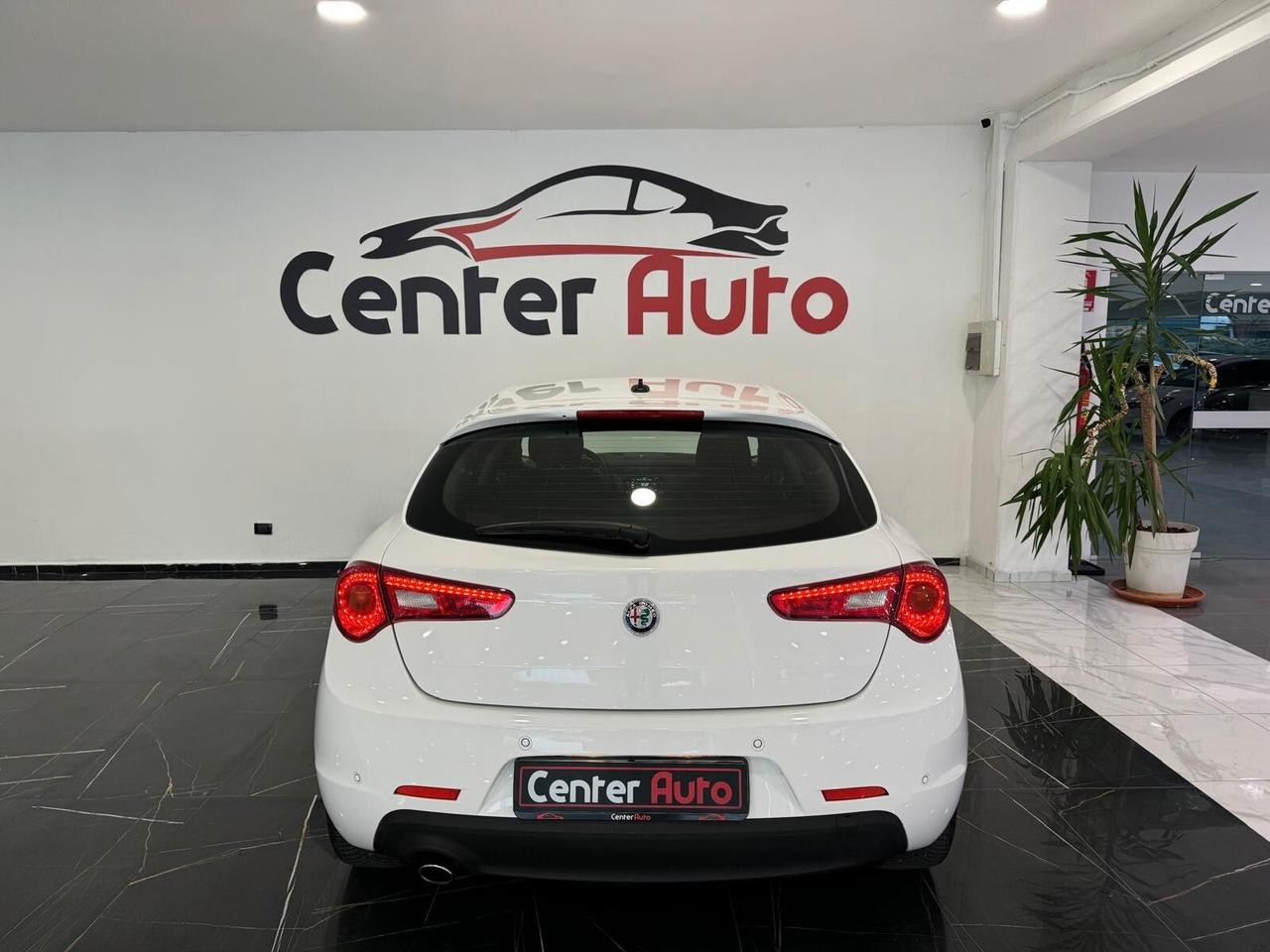 Alfa Romeo Giulietta 1.6 JTDm-2 120 CV Distinctive