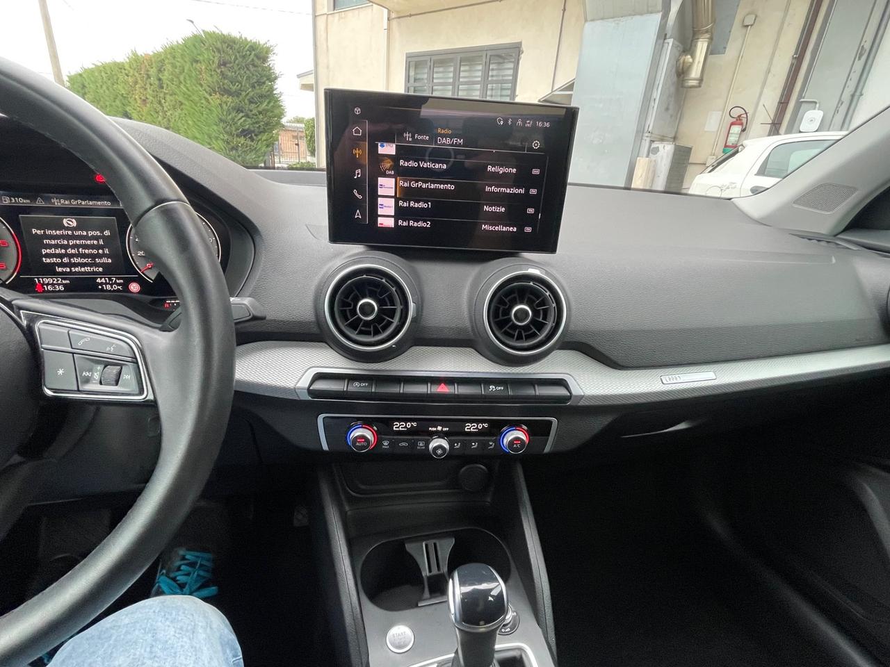 Audi Q2 35 TDI S tronic Business Advanced