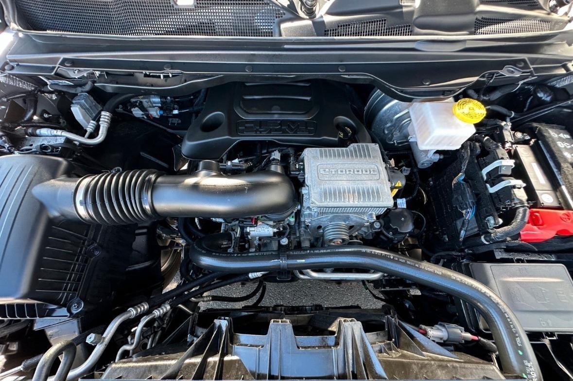Dodge RAM GT Laramie Sport 5.7 HEMI