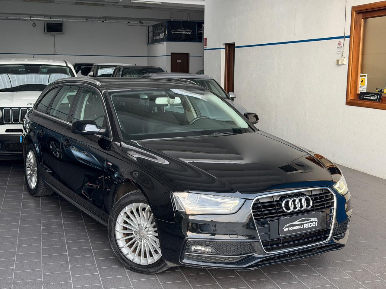AUDI A4 Avant 2.0 TDI clean diesel S-LINE