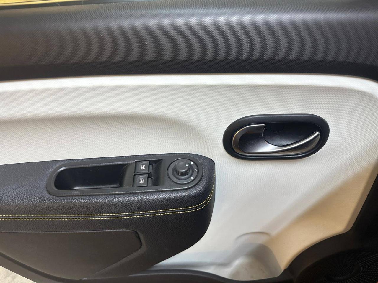 Renault Twingo 0.9 tce Intens 95cv