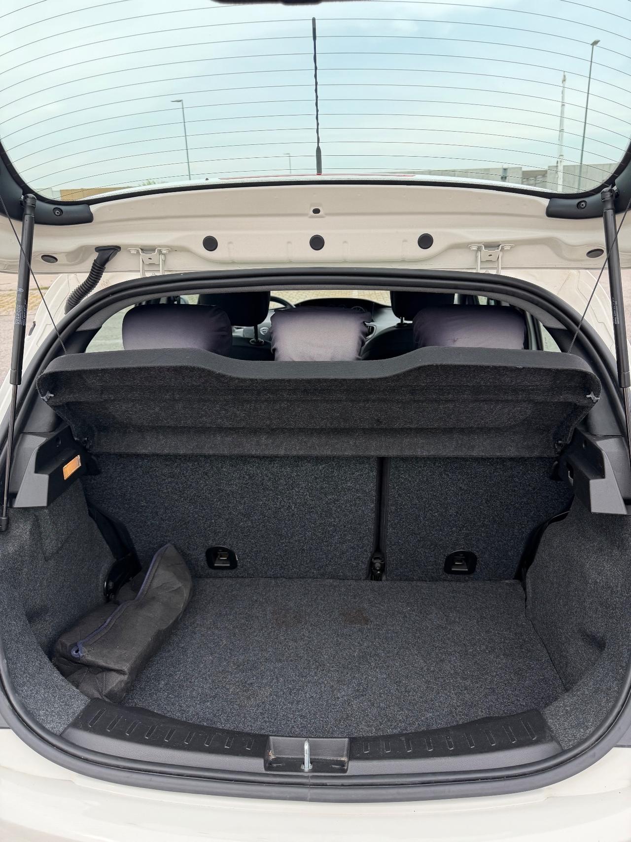 Lancia Ypsilon 1.2 69 CV 5 porte GPL Ecochic Gold