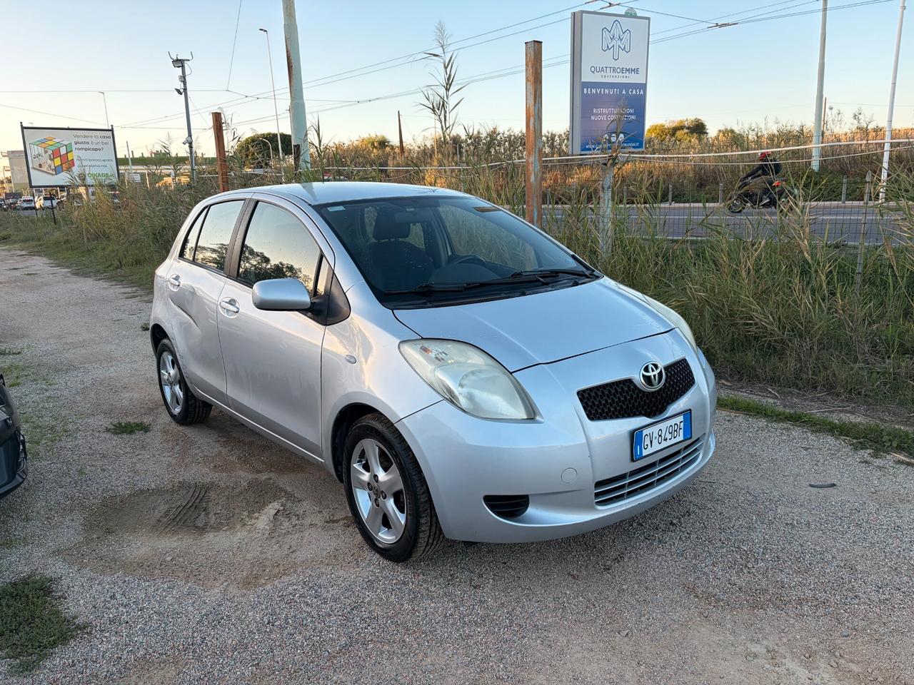 TOYOTA YARIS 1.0 ANNO 2007 5 PORTE