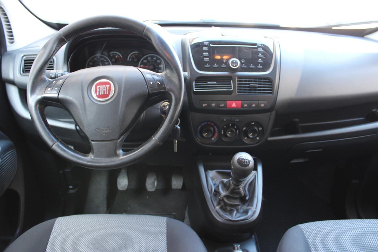 Fiat Doblò 1.4 T-Jet 16V Natural Power 2013