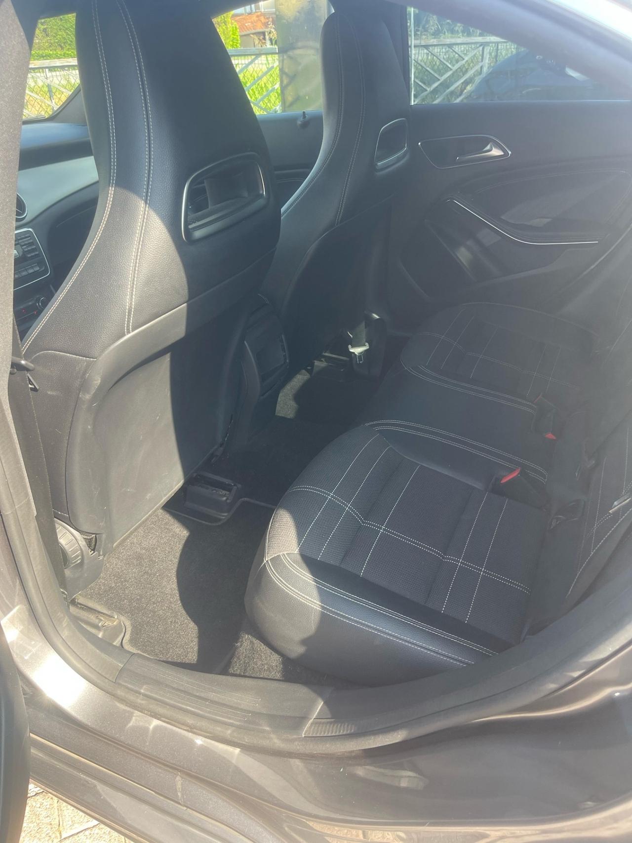 Mercedes-benz CLA 220 CLA 220 CDI Automatic Premium