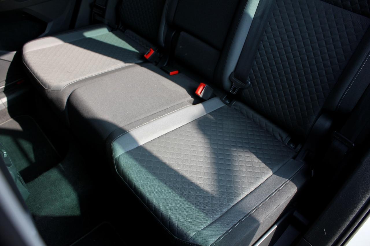 Volkswagen Tiguan 2.0 TDI SCR DSG Business VIRTUAL COCKPIT NAVY