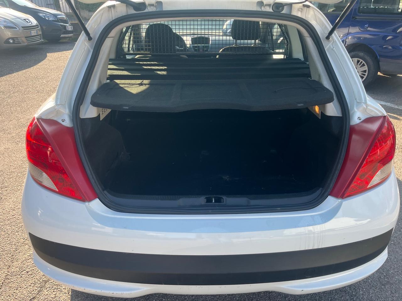 Peugeot 207 1.4 HDi 70CV FAP 3p. XAD Van/2Posti/neopatentato/unico proprietario