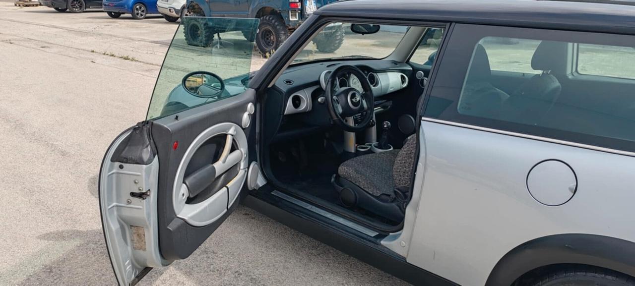 Mini 1.6 16V Cooper Chili GPL