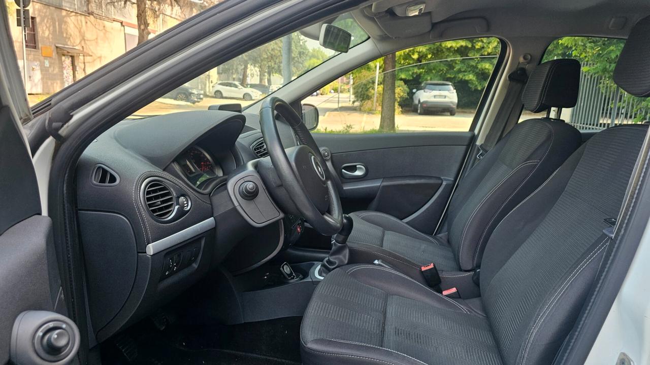 Renault Clio 1.2 16V TCE 100CV SporTour Live!
