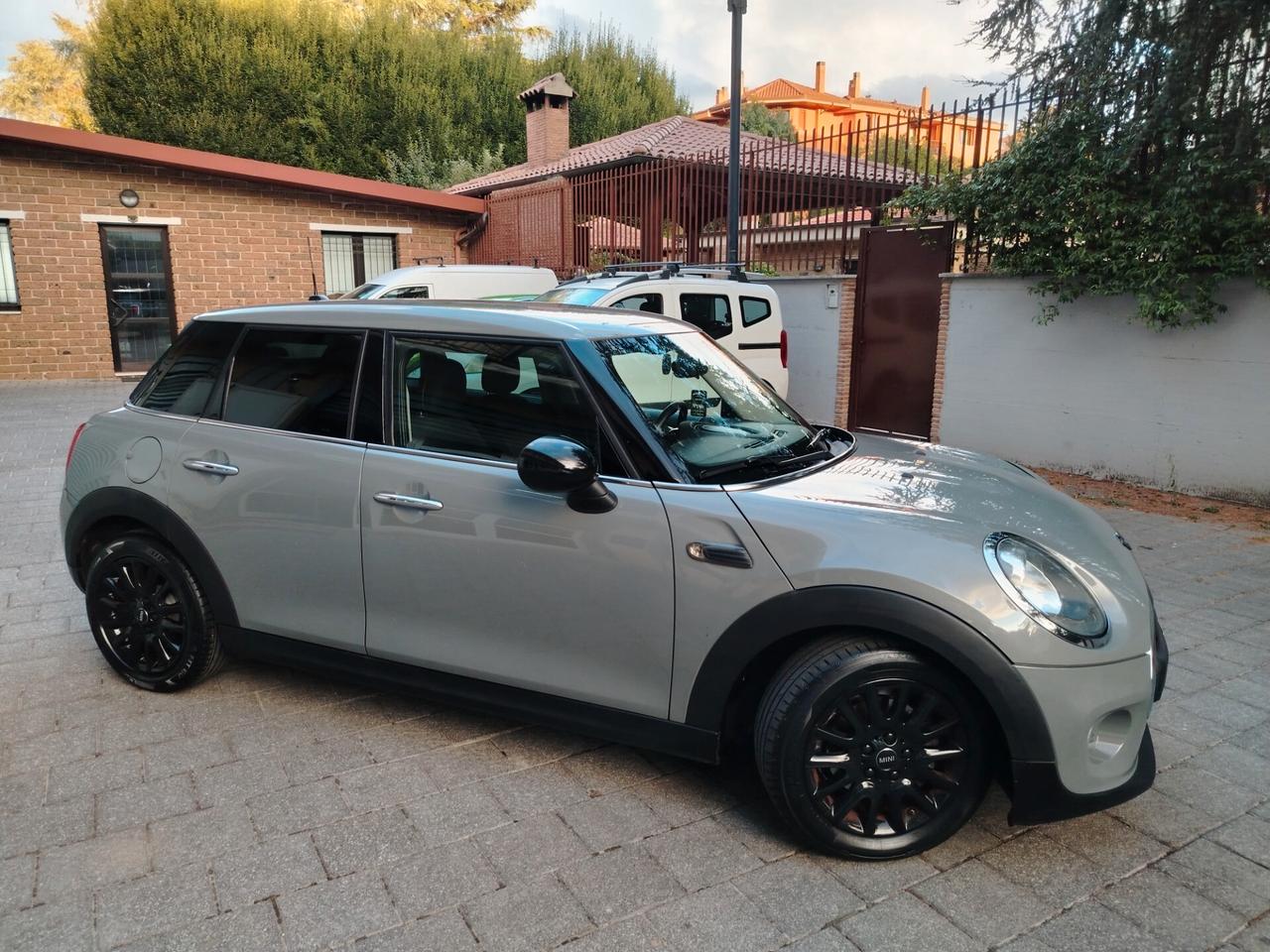 Mini 1.5 Cooper D Hype 5