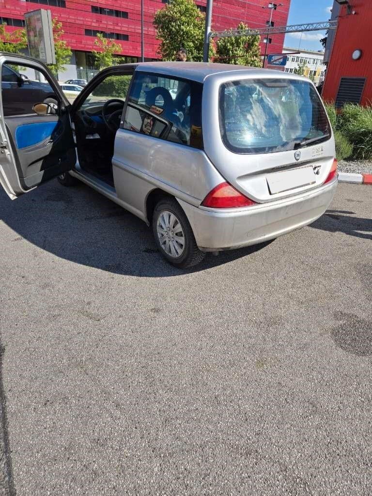 Lancia Y