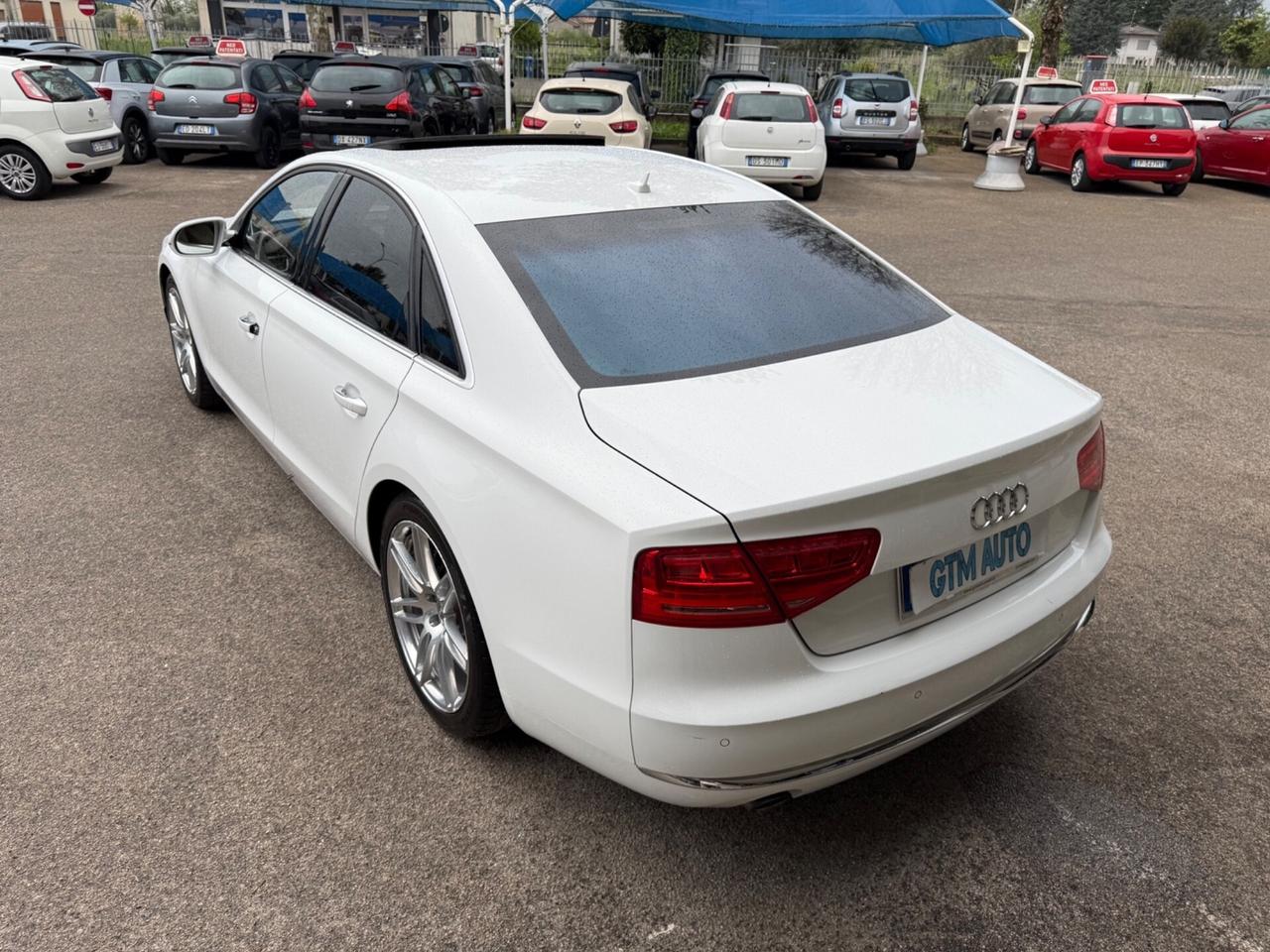 Audi A8 - 4.2 TDI V8 351 CV - quattro tiptronic