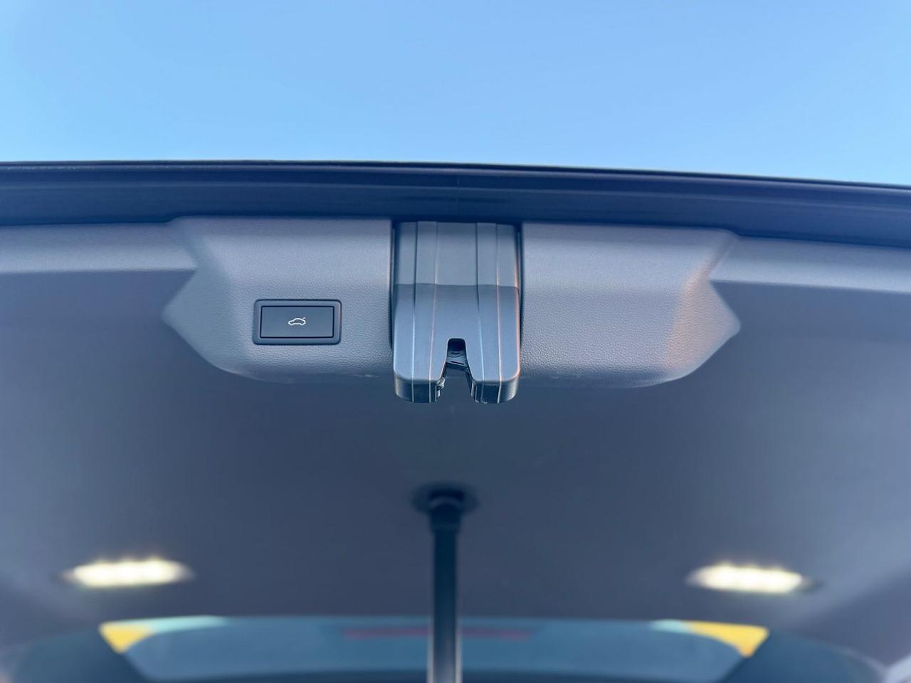 Volkswagen Multivan Style 2.0 TDI #9393