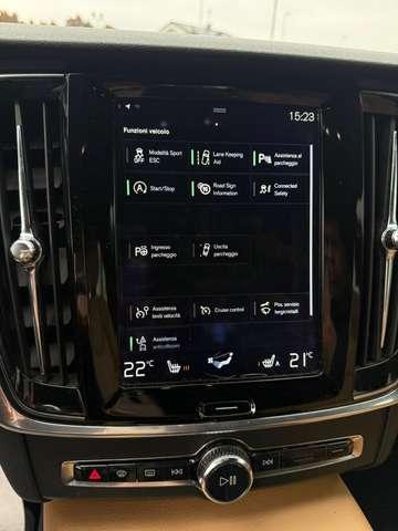 Volvo V90 Cross Country 2.0 d5 Pro awd Geartronic FULL LED MOTORE 90.000KM