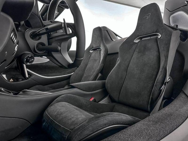 McLaren Artura Artura Spider MY26 - McLaren Milano
