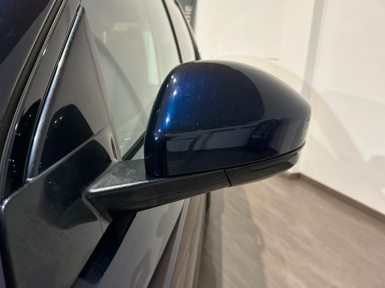 Land Rover Discovery Sport 2.0 TD4 163 CV IBRIDA 7 POSTI