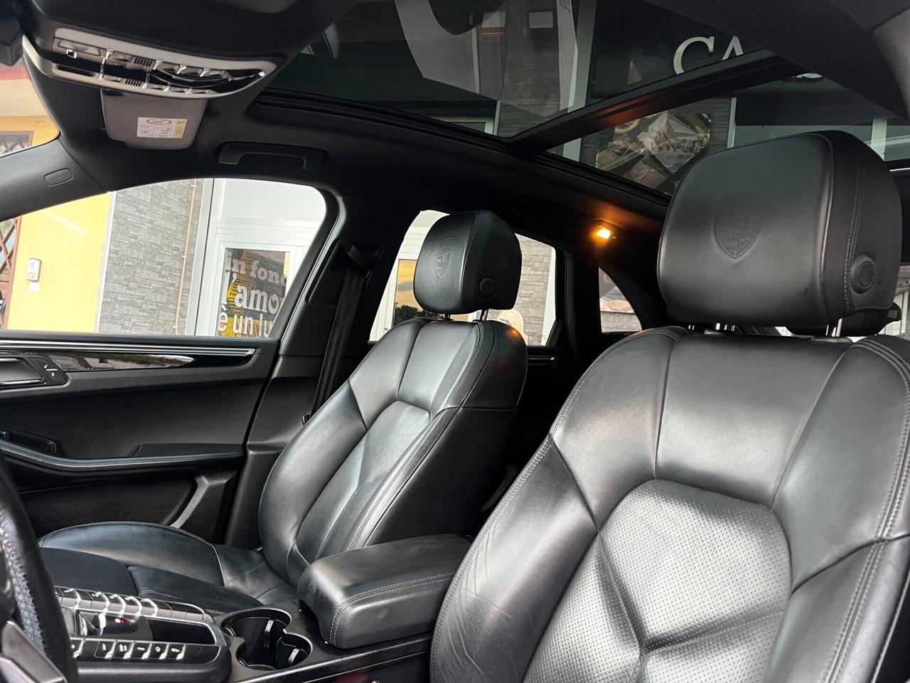 Porsche Macan 3.0 S Diesel- TETTO-TOTAL BLACK-FULL