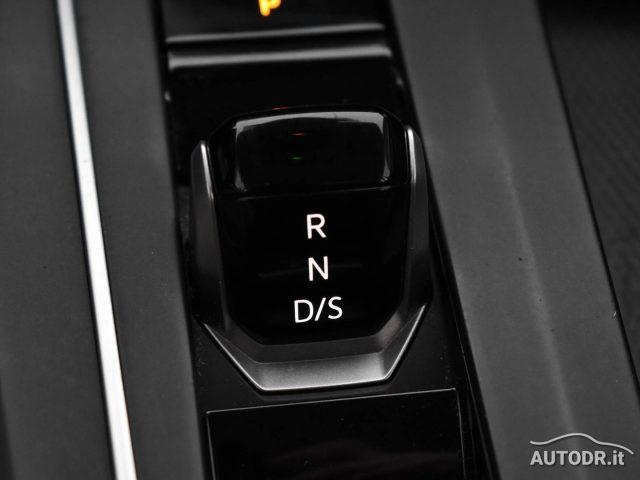 VOLKSWAGEN Golf Variant 2.0 TDI Life DSG Fari LED, App-Connect, ACC KM CER