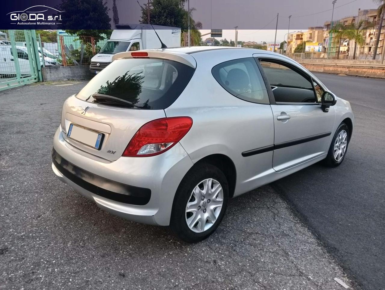 Peugeot 207 1.4 8V 75CV GPL