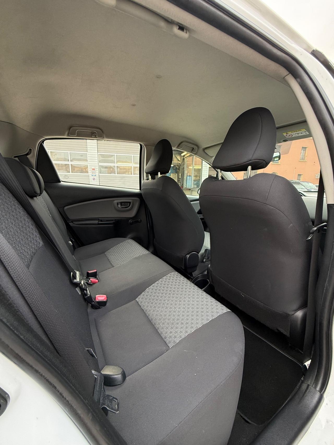 Toyota Yaris 1.0 5 porte Lounge