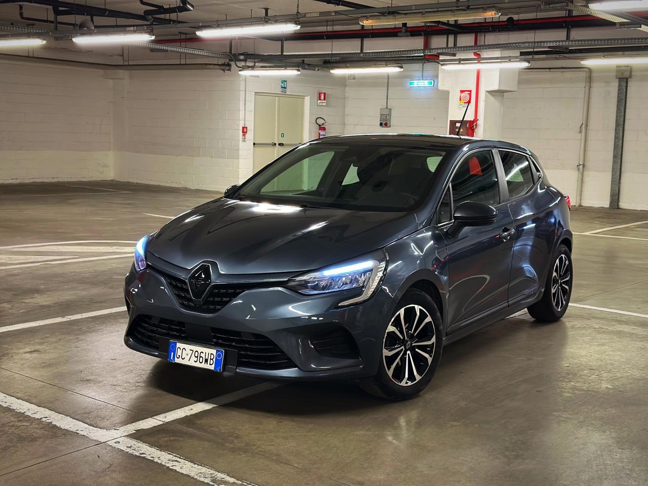 Renault Clio TCe 12V 100 CV 5 porte Zen Garanzia 12 Mesi