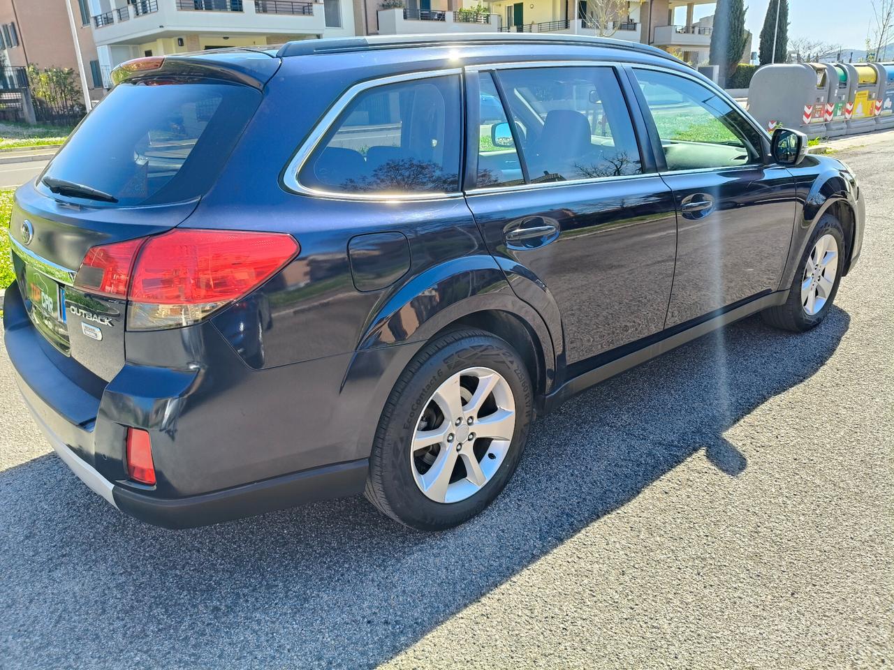 Subaru OUTBACK 2.0D Lineartronic Exclusive