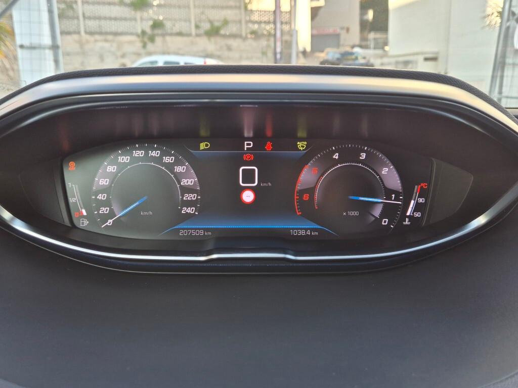 Peugeot NEW 3008 BlueHDi 130CV EAT8 ALLURE