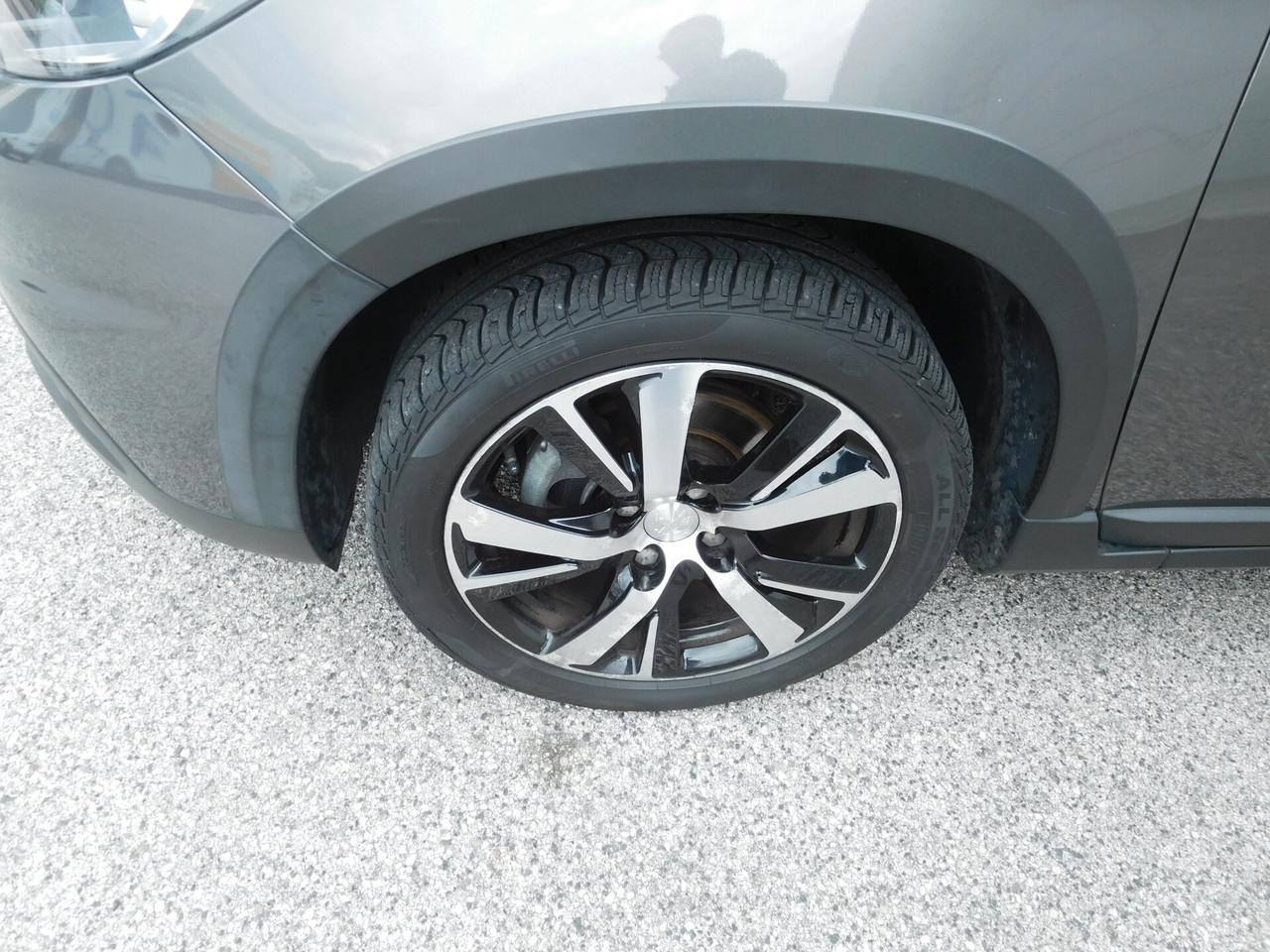 Peugeot 2008 BlueHDi 120 EAT6 S&S Allure