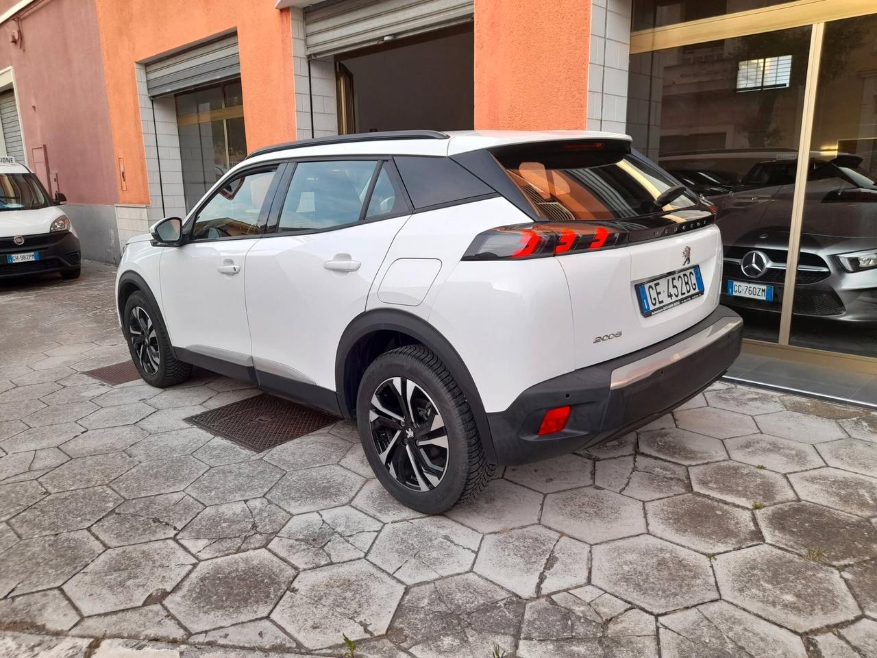 PEUGEOT 2008 1.5 BLUEHDI ALLURE