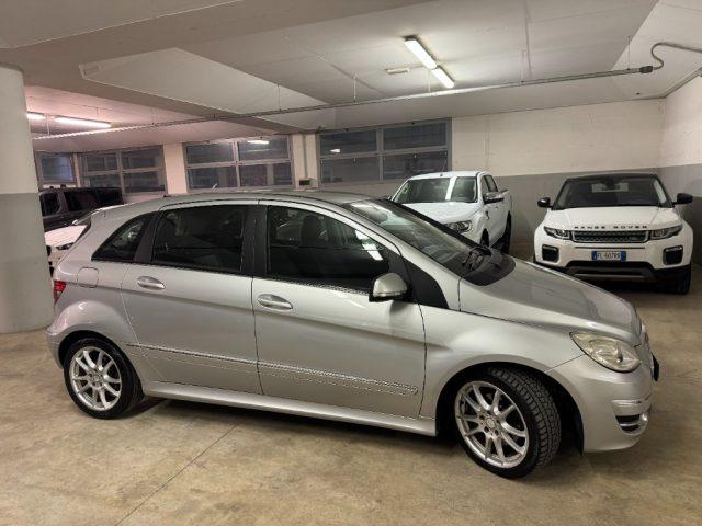 MERCEDES-BENZ B 180 CDI Premium