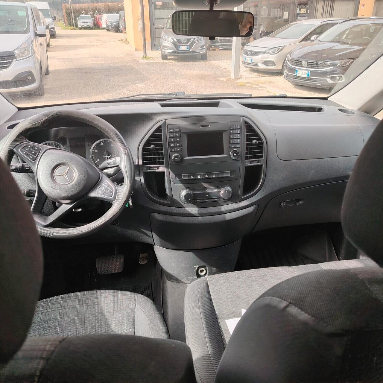 Mercedes-benz Vito 2.2 114 CDI PC Mixto Compact