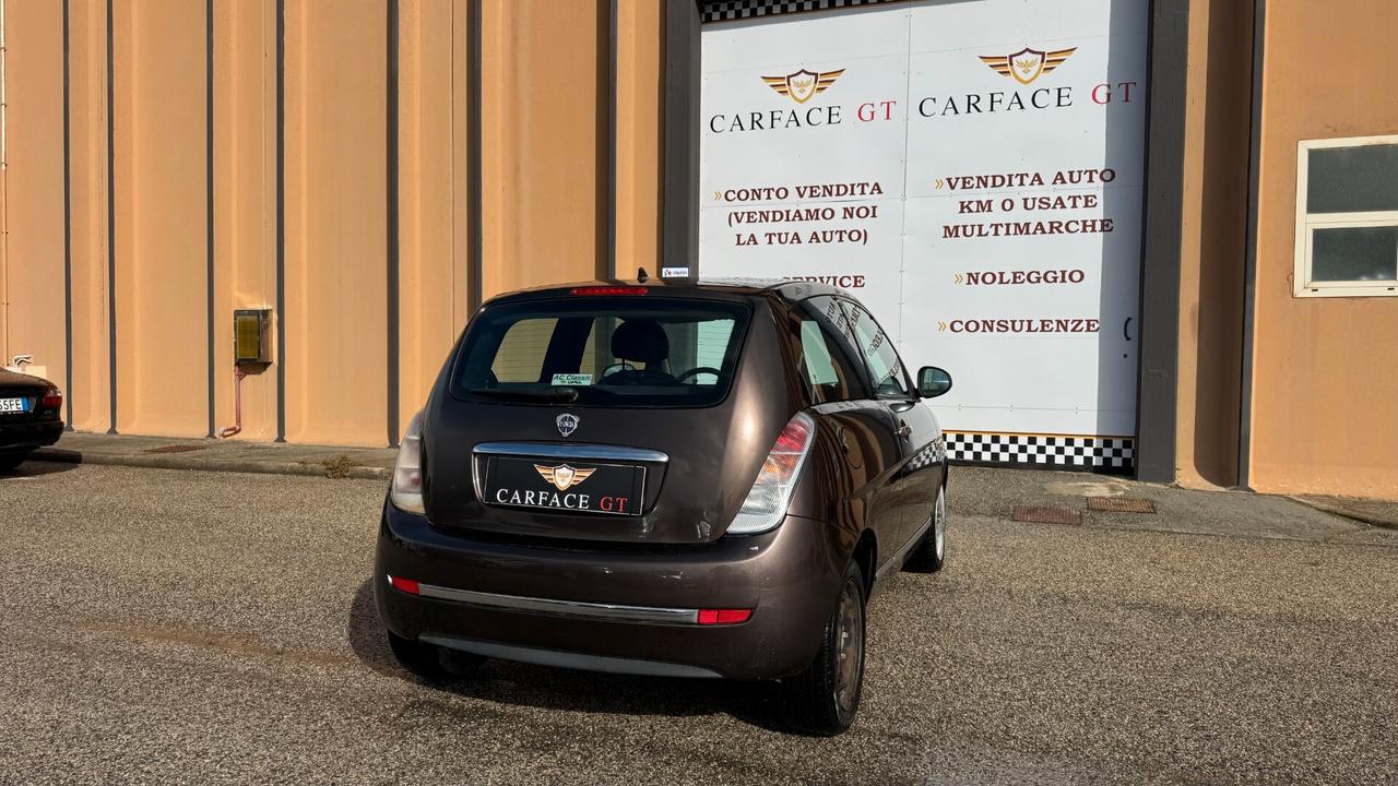 Lancia Ypsilon 1.2 69 CV NEOPATENTATI - 2011