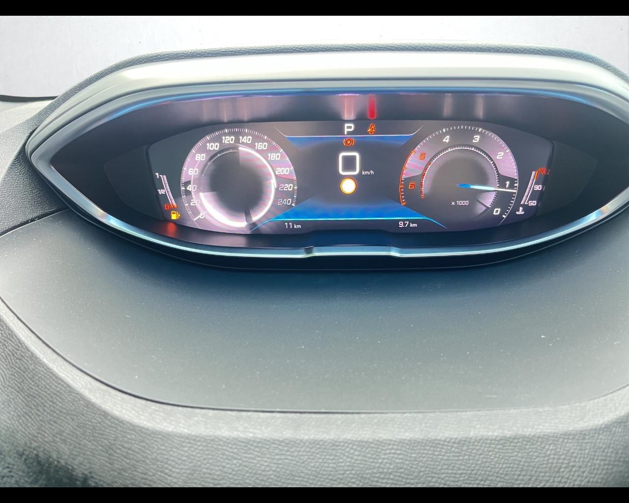 PEUGEOT 5008 BlueHDi 130 S&S EAT8 ALLURE PACK
