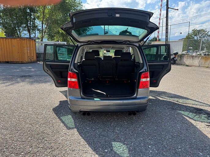 Volkswagen Touran 2.0 16V TDI Trendline