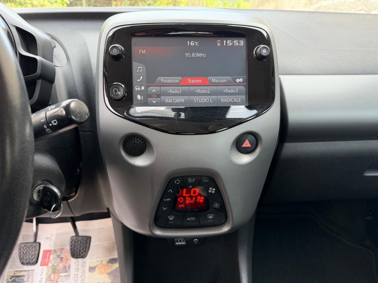 Toyota Aygo 1.0 VVT-i 72 CV 5 porte x-cool