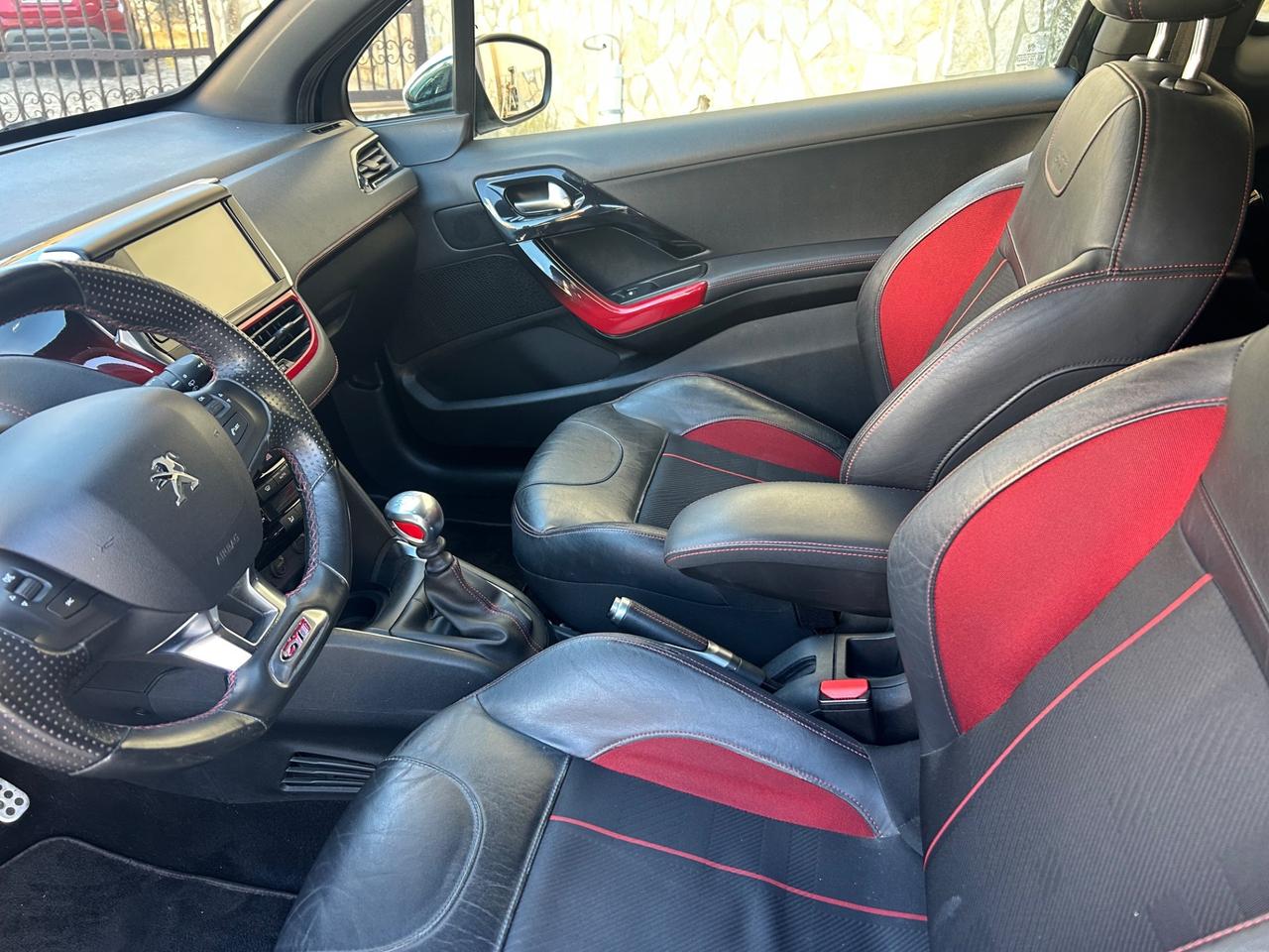 Peugeot 208 1.6 THP 200 CV 3 porte GTi