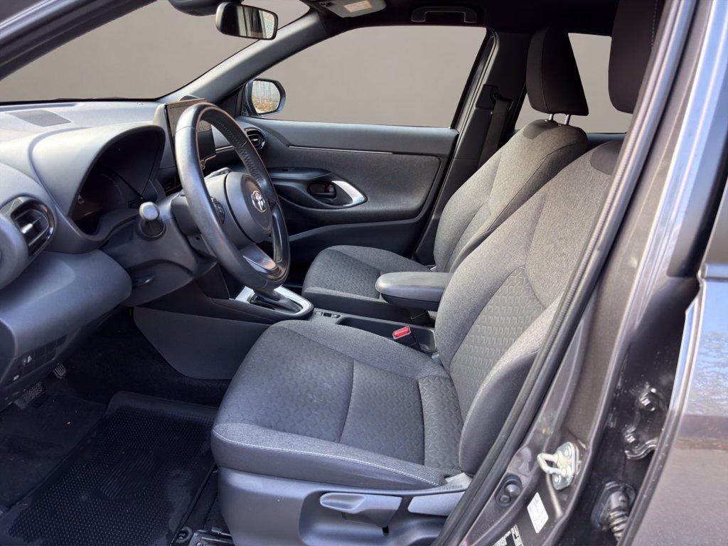 TOYOTA Yaris cross 1.5h active fwd 116cv e-cvt del 2021