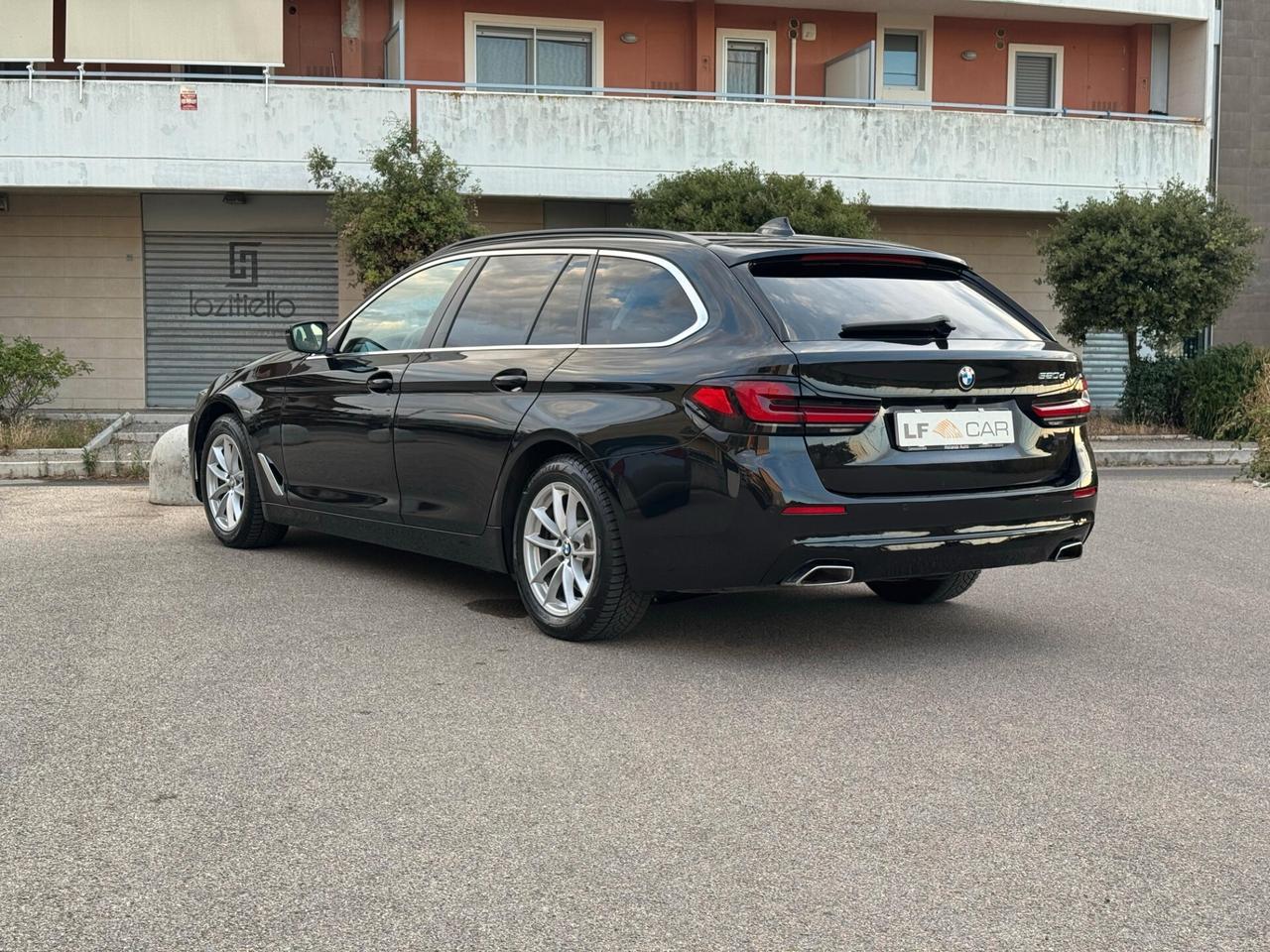 Bmw 520 520d 190 cv Touring Business automatica MHEV