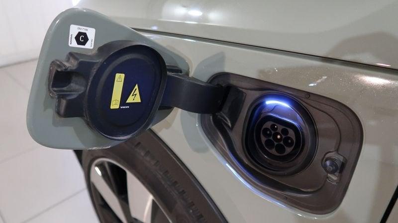 Volvo XC40 Recharge T5 Plug-in Hybrid Recharge Plus Bright