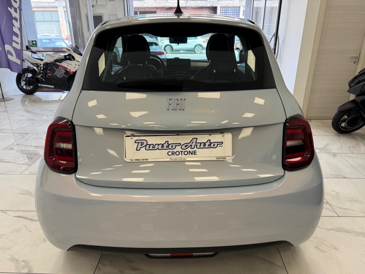 Fiat 500 500e Berlina 42 kWh opening edition