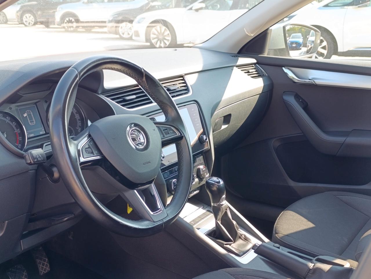 Skoda Octavia Wagon 1.6 tdi Executive 115cv