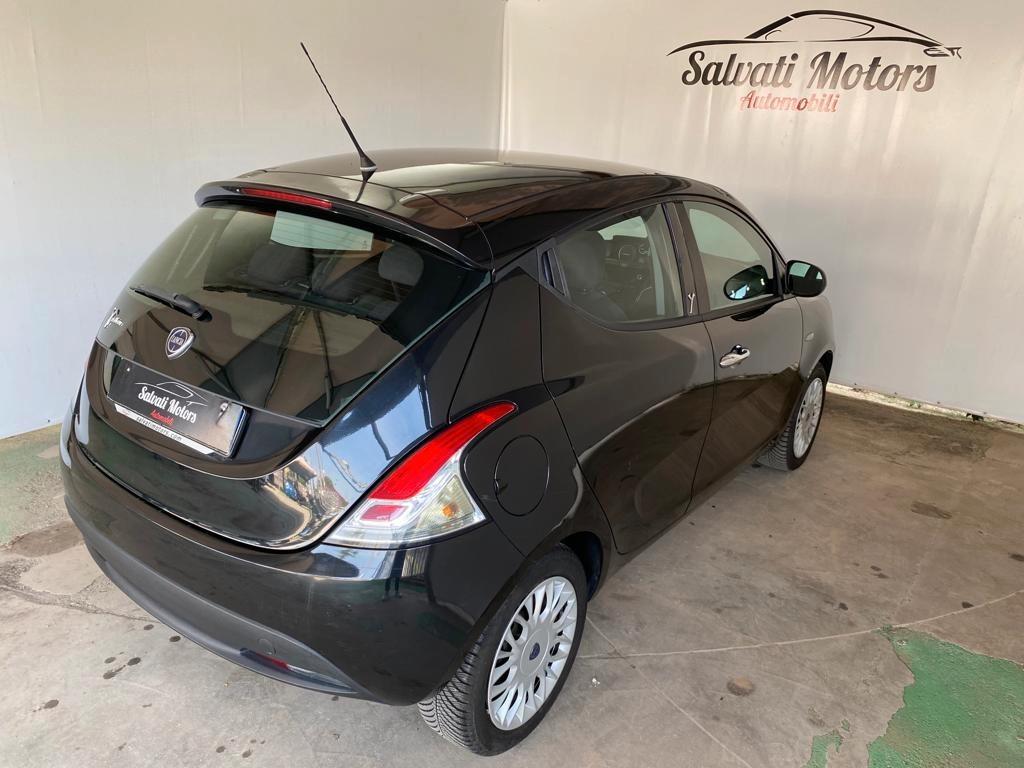 Lancia Ypsilon 1.2 69 CV 5 porte GPL Ecochic Gold